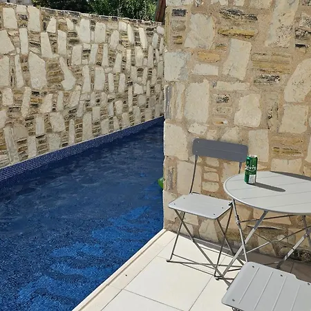 Olive Garden's Paradise Villa