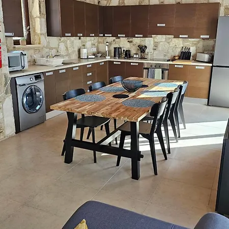 Olive Garden's Paradise Villa Skarinou