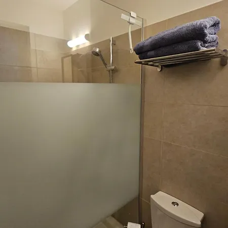 Olive Garden's Paradise Willa Skarinou