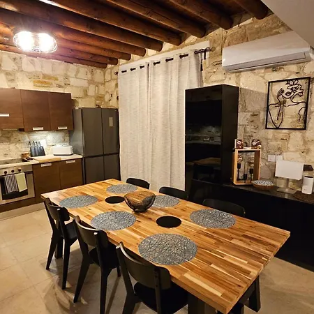 Willa Olive Garden's Paradise *